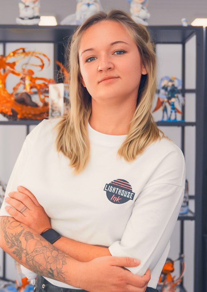 Vera - Light House Ink Tattoo Studio in Straubing & Dortmund